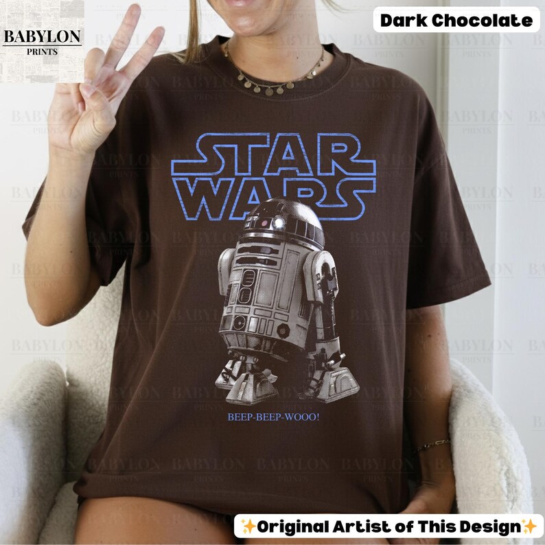 Vintage Star Wars R2D2 Shirt: Retro Star Wars Droids T-Shirt, Disney World T-Shirt, R2-D2 Hoodie, Mai der 4 Classic Unisex Crewneck T-shirt - Dark Chocolate