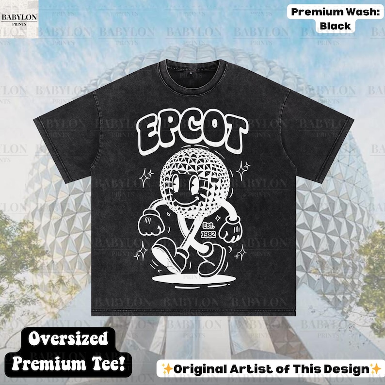 Pu&ograve; includere: T-shirt nero oversize premium con un personaggio dei cartoni animati della sfera EPCOT. Il testo "EPCOT" &egrave; sopra il personaggio e "Est. 1982" sotto. La maglietta ha il testo "Oversized Premium Tee!" e "Original Artist of This Design".