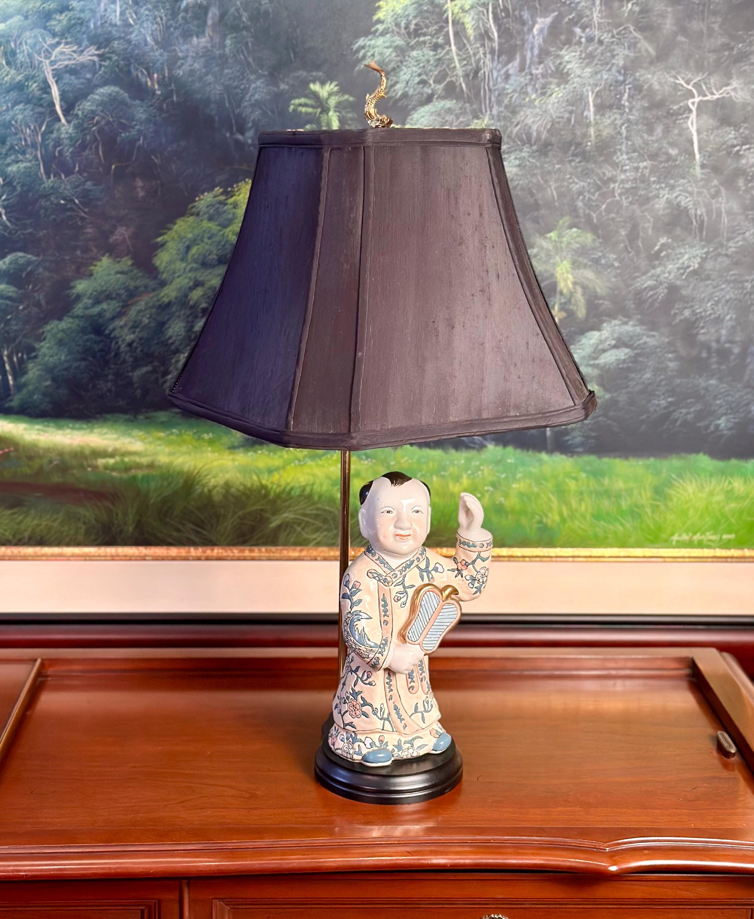 お花のシェードと陶器の男の子＊イタリアランプ／アンティーク風 お花のシェードと陶器の男の子＊イタリアランプ／アンティーク風