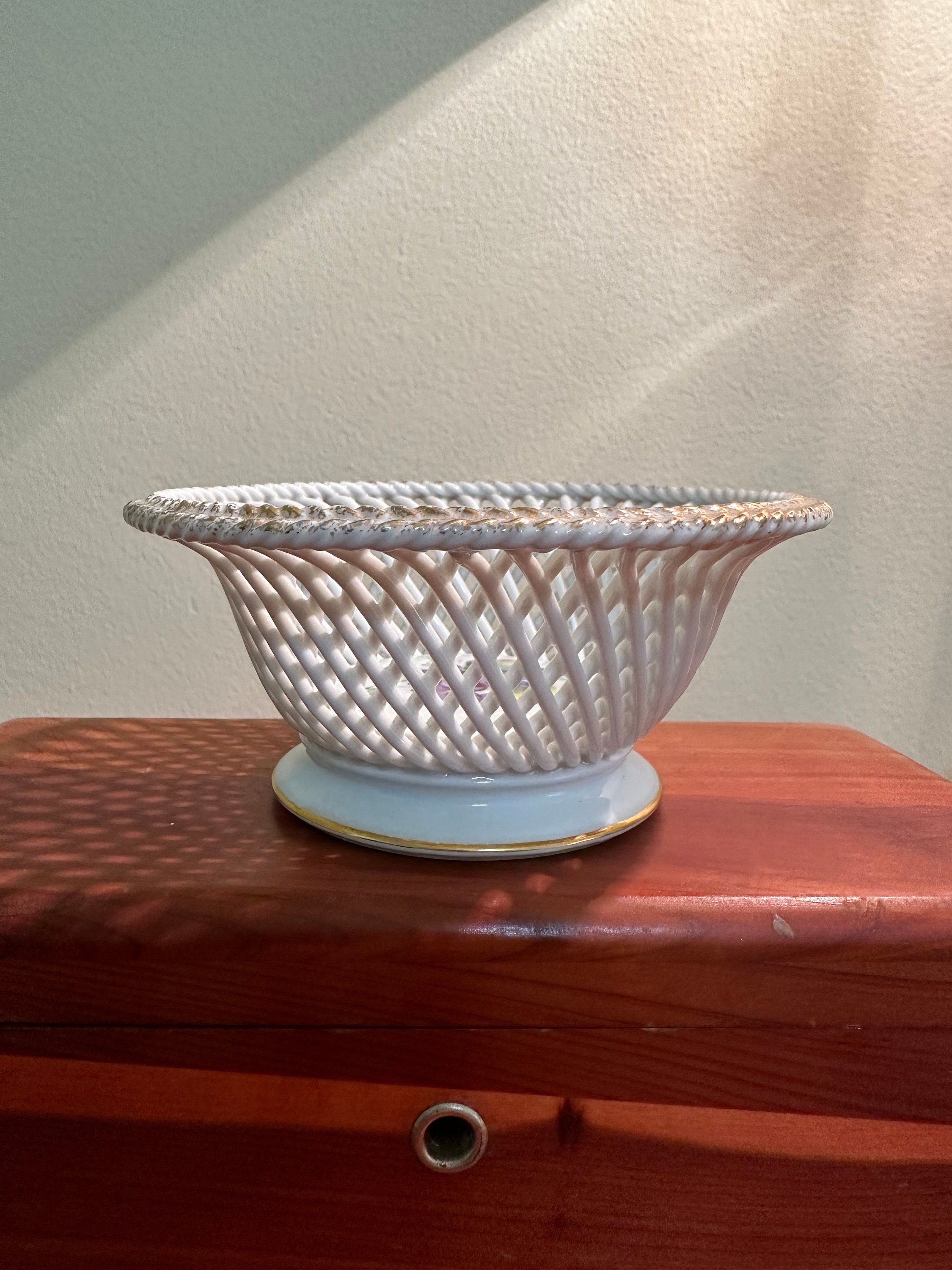 ヴィンテージ日本製磁器格子鉢：紫色の花模様の小物皿 - Etsy 日本