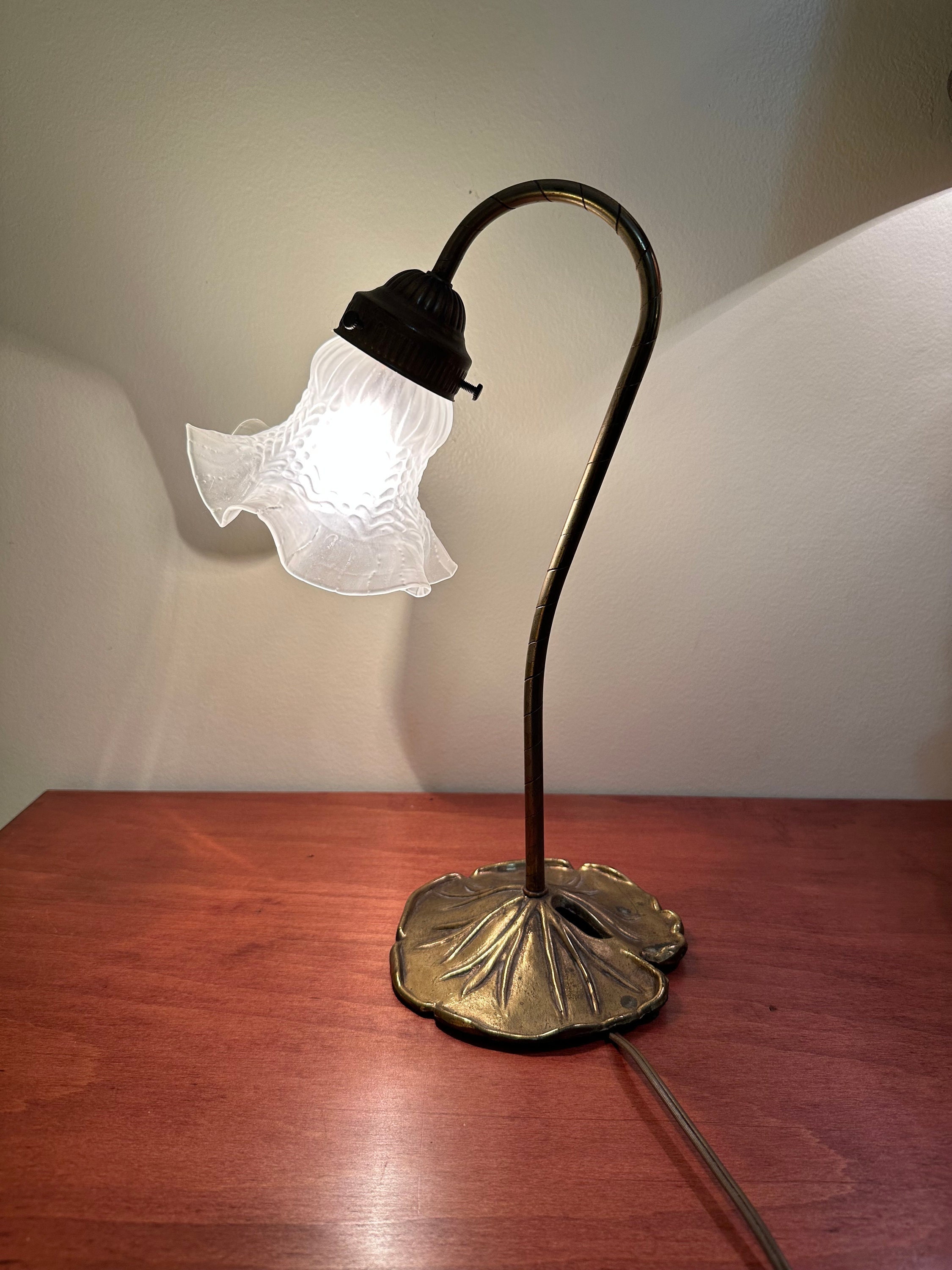 Vintage brass 2024 lily pad lamp