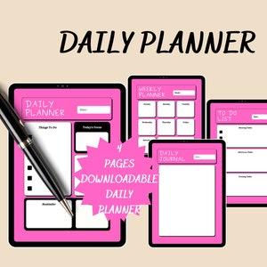Könnte beinhalten: Ein rosa digitaler Planer mit vier Seiten, darunter ein Tagesplaner, ein Wochenplaner, eine To-Do-Liste und ein Tagebuch. Der Planer wird auf einem Tablet-Bildschirm mit einem schwarzen Stift angezeigt.