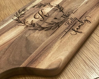 Laser engraved Personalised Serving Board with Handle Monogrammed Personalised Cheese Board Engagement Gift Bridal Shower Gift Newlywed