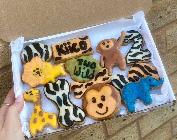 Featured listing image: Safari Theme Dog Treat Box | Personalised Dog Birthday Biscuits