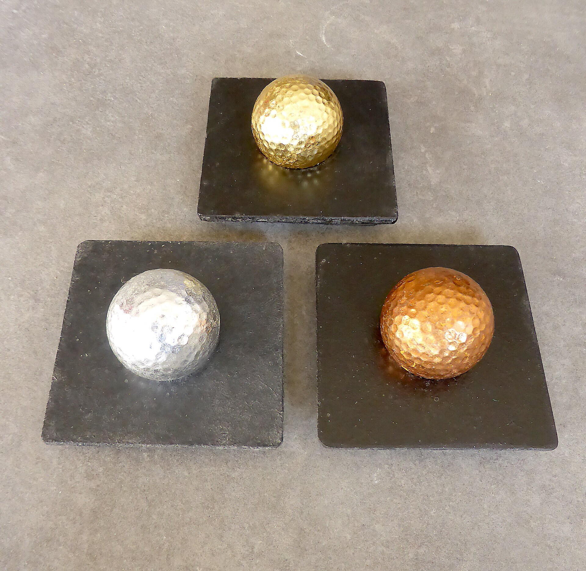 Golf Ball Set with Holder - Bronze, Silver and Gold