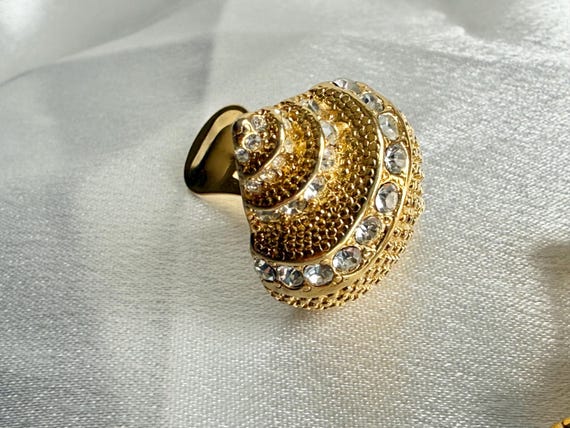 Vintage KJL Kenneth Jay Lane Conch Shell Clip On … - image 7