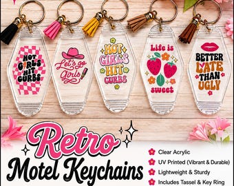 Zestaw 10 breloków Retro Motel | Zabawne akrylowe breloki z frędzlami
