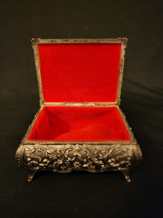 Vintage Japan Silver Tone Trinket/Jew Box Ornate … - image 6