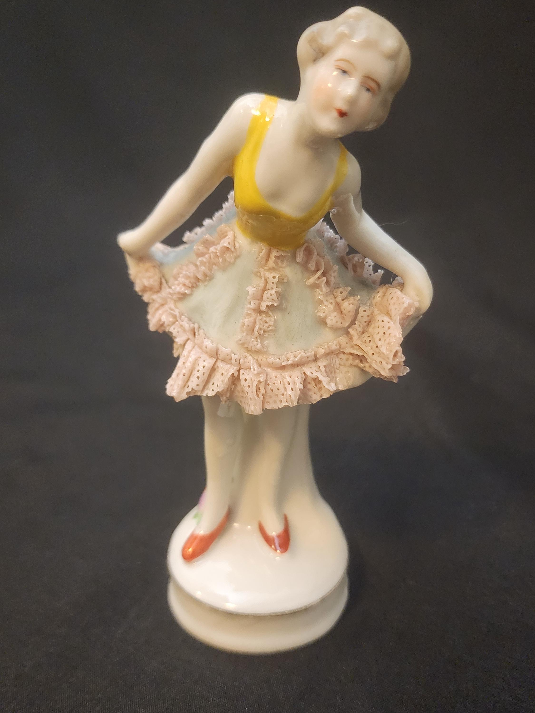 Antique 19c Volkstedt Dresden Lace Lady Figurine Porcelain Ballerina B31