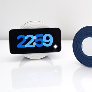 Sol | Modern MagSafe iPhone Charging Dock, Stand-by Mode Charging Station