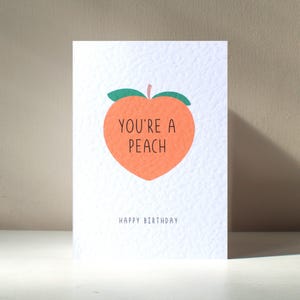 You're a Peach - A6 Peachy Emoji Fruit Bum Butt Brutaal Rude Funny Pun Happy Birthday Love-wenskaart - Gratis personalisatie