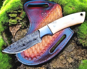 Cuchillo vaquero de acero escocés hecho a mano: mango de asta de ciervo, hoja de damasco