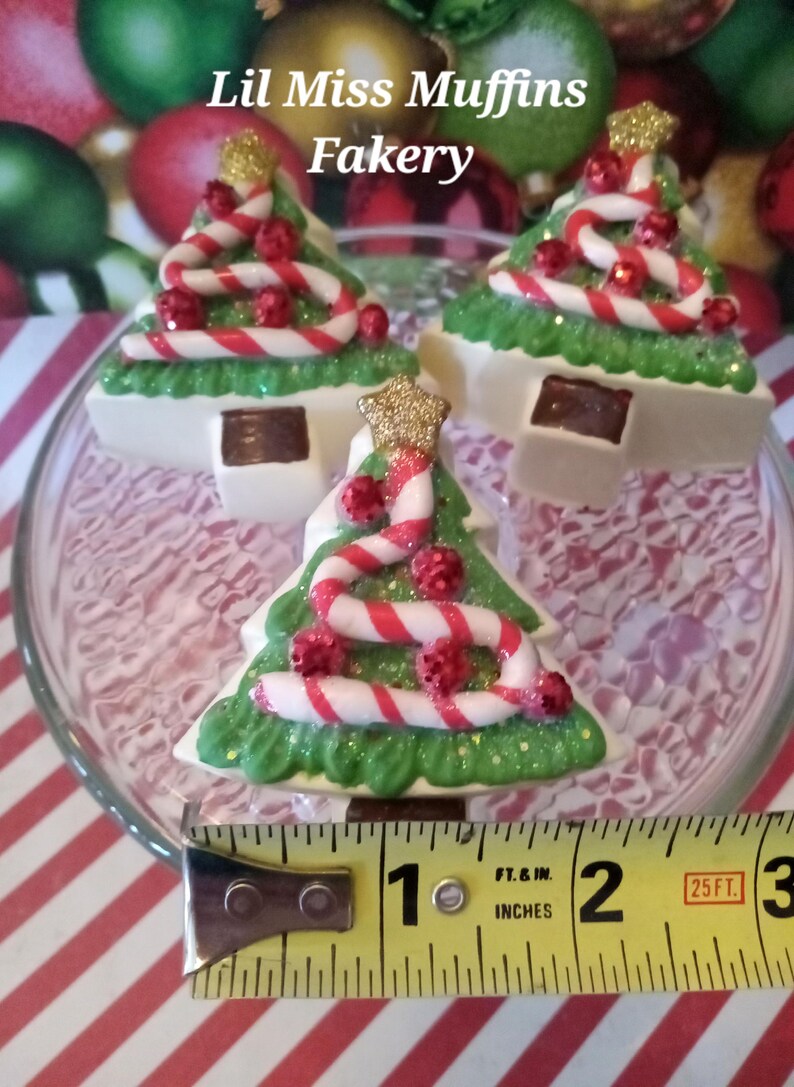 White Chocolate Christmas Tree, Chunky White Chocolate Tree, Fake Bake