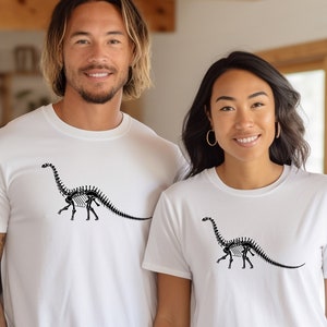 Brontosaurus Dinosaur Unisex Jersey Short Sleeve Tee Dinosaur T Shirt Men&#39;s Dinosaur Tee Women&#39;s Dinosaur Shirt Fossil Brachiosaurus