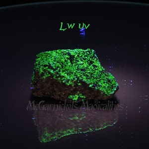 86 Gram Fluorescent Willemite and Franklinite from Sterling Hill Mine, Ogdensburg NJ