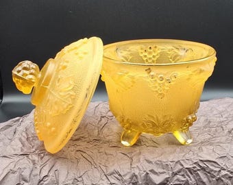Vintage Jeanette Glass Harvest Grape Candy Dish with Lid – Amber Frosted Footed Bowl