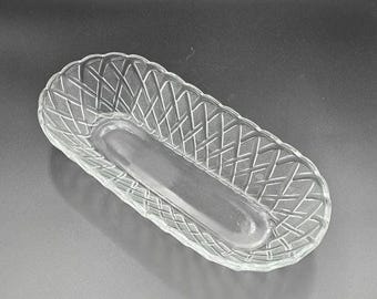 Vintage Indiana Glass Pretzel Pattern Clear Celery Dish, Mid-Century Basket Weave Oval RelishTray,Retro Pressed Glass Cracker Candy Bowl