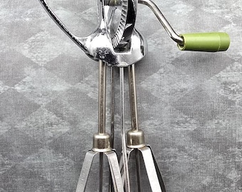 Vintage Taplin Hand Crank Egg Beater, Green Handle, Stainless Steel Mixer, Farmhouse Kitchen Decor