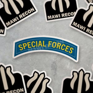 Adesivo con linguetta delle forze speciali / Berretto verde, esercito americano, addestramento delle forze speciali / Vinile fustellato resistente, finitura opaca