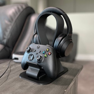 2-in-1 Headphone and Controller Stand with Optional Personalized Name Plates