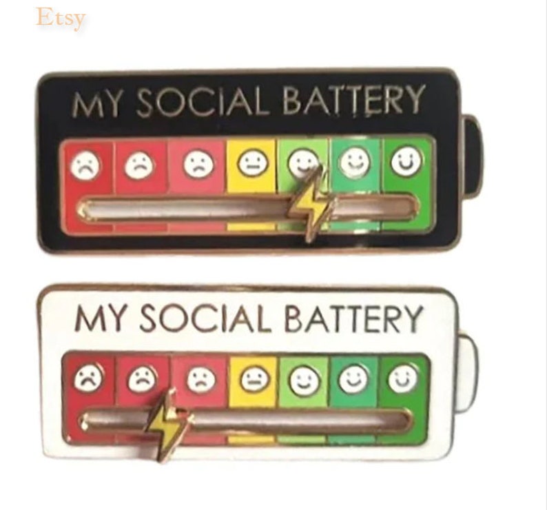 Broche de batterie sociale image 1