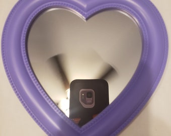 The cutest heart shaped mirror!❤️