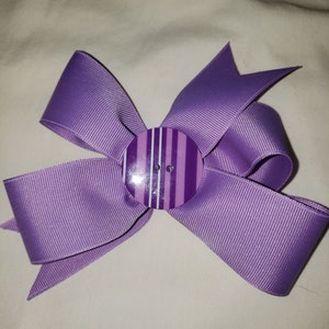 Hair bow. Purple grosgrain ribbon 5 inch hair bow on alligator clip