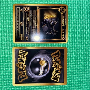 Tarjeta Charzard FanArt Dorada y Negra