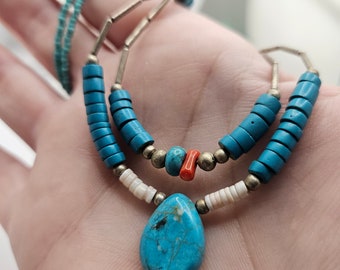 Magische jaren '60-'70 Vintage Zuidwestelijke "Vloeibare" Stijl KRALEN TURQUOISE KETTING Dubbele Swag Zilver Rood Koraal & Shell 18" Boho Hippie Sieraden