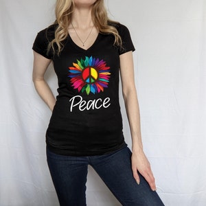 Chemise de signe de paix, chemise de paix de filles, cadeau rétro de T-shirt de signe de paix pour des filles, tee-shirt mignon de signe de paix, chemise d&#39;amant de paix, tee-shirt lumineux de paix