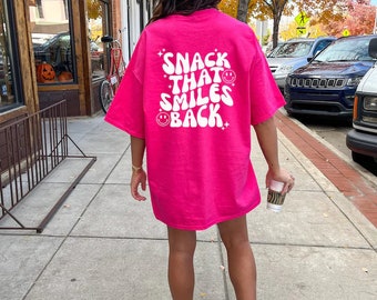 The snack that smiles back, Retro wavy tshirt, Oversized tshirt, Tiktok Trend, Tiktok tshirt, Oversized look, Trendy Shirt, Womans Trends