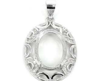 Oval pendant set with Cubic Zirconia inlays, with loop and bail in Sterling Silver | MTP891