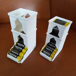 AA Battery Dispenser, Extendable Holder, Garage and Workshop Organizer, Practical Gift Idea