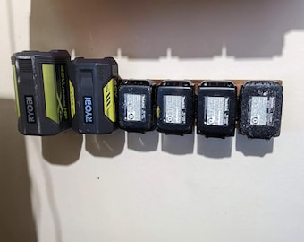 Väggmonterad batterihållare kompatibel med Makita, förvaring i garage, infälld design