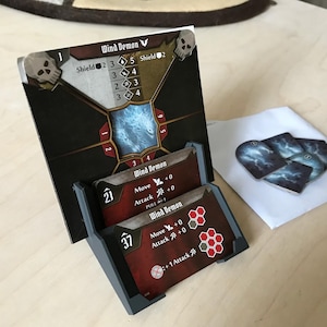 Gloomhaven Monster Attack Deckhalter, Spiel-Organizer, Spielerhilfe-Tool, praktischer Kartenständer, leicht lesbare Spieleinsätze