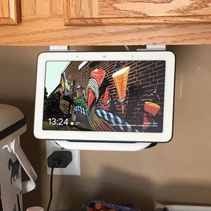 Google Home Hub Gen1 Under Cabinet Hanger, Mounting Bracket for Kitchen, Perfect for Recipes & Music, 3D Printed Hub Max Holder, Nest Home