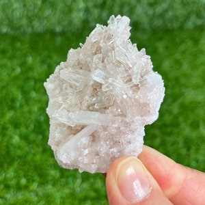 Pink Lemurian Quartz Cluster from Colombia 56g - Crystal Healing - Home Decor - Approx. 2.25&quot; x 1.75&quot; x 1&quot;