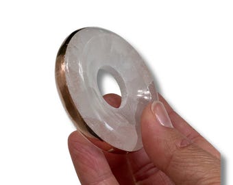 Soporte de esfera de carga de selenita con infusión de cobre (pequeño) – Soporte de energía cristalina para sanación y exhibición