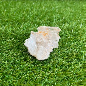 Pink Lemurian Quartz Cluster from Colombia 88g - Crystal Healing - Home Decor - Approx. 2.25&quot; x 1.75&quot; x 1.25&quot;