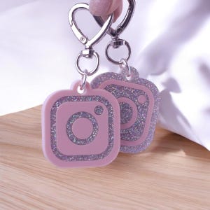 Instagram Glitter Smart Keychain, Tap and Follow, Social Media, NFC , Digital Business Card QR Code, contactless