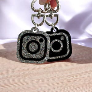 Instagram Glitter Smart Keychain, Tap and Follow, Social Media, NFC , Digital Business Card QR Code, contactless