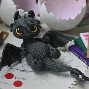 Patron au crochet pour dragon noir PDF Anglais, Espagnol, France amigurumi image 2