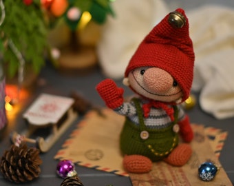 Crochet pattern for Christmas Gnome, PDF English, France amigurumi