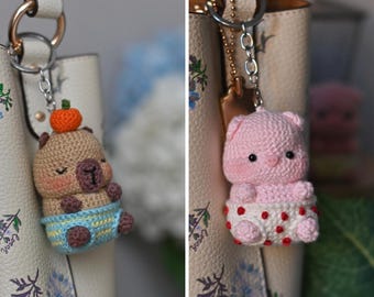 Wzór na szydełku na Brelok 2w1 Świnka Kapibara PDF ANGIELSKI amigurumi