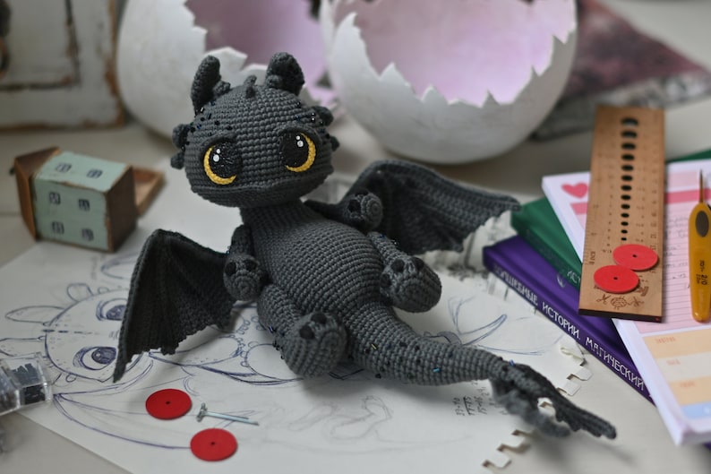 Crochet pattern for black dragon PDF English, Spanish, France amigurumi image 2