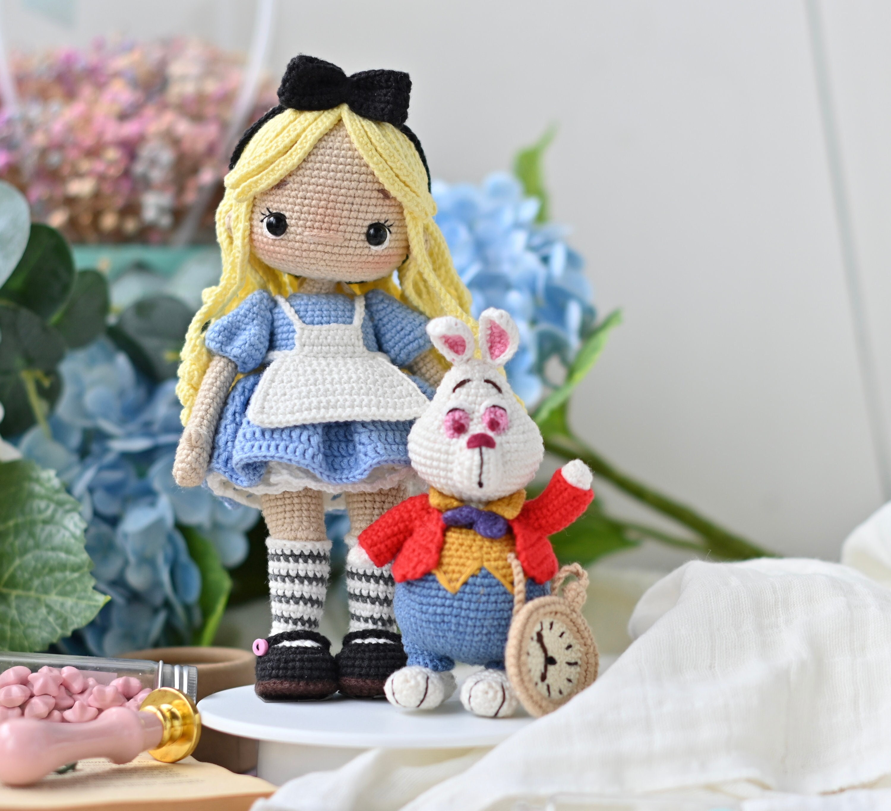 Alice in Wonderland Crochet Pattern