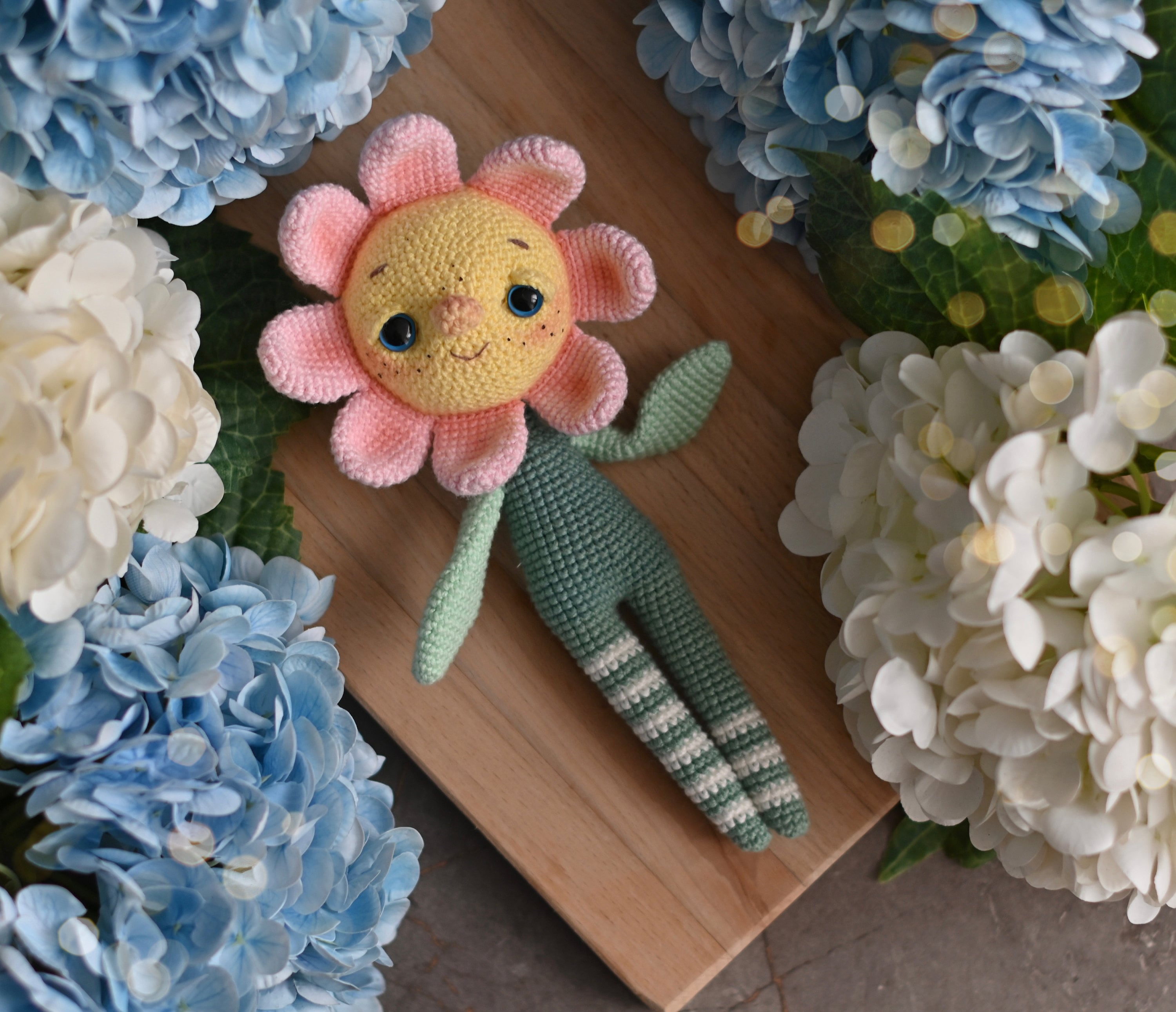 Bouquet Doll Crochet English Pattern - Etsy display picture 2