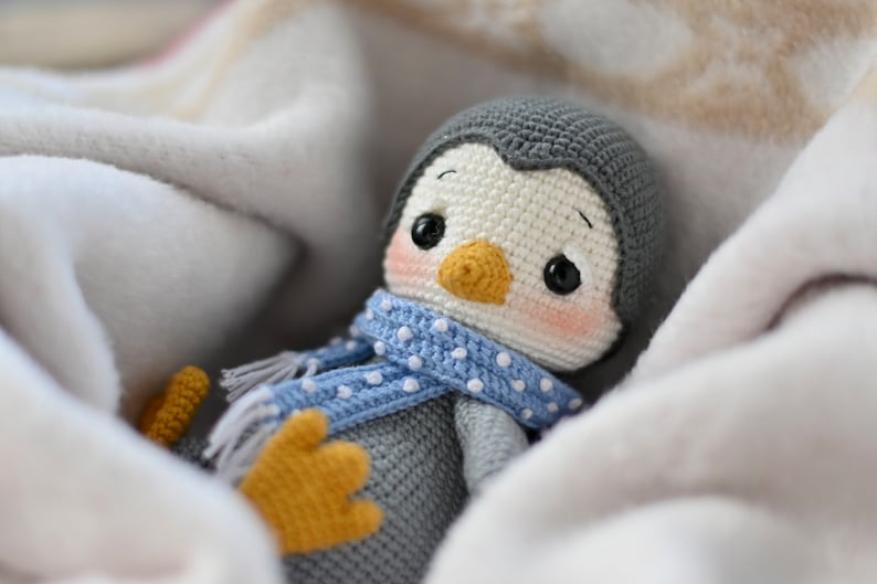 Crochet pattern for Penguin Pin the christmas toy, PDF English, France amigurumi xmas image 5