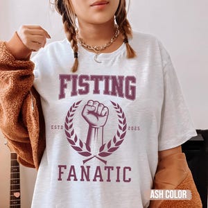 Raunchy Shirt, unangemessene Shirts für Frauen, verdrehte Tshirt, peinliche beleidigende TShirts, Gen Z Meme lustiger Gag Geschenk weißer Elefant