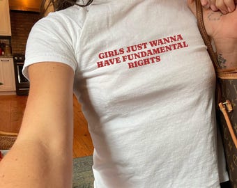 Camiseta para bebé "Girls Just Wanna Have Fundamental Rights" estilo Y2K, camiseta feminista, camiseta de derechos de la mujer.